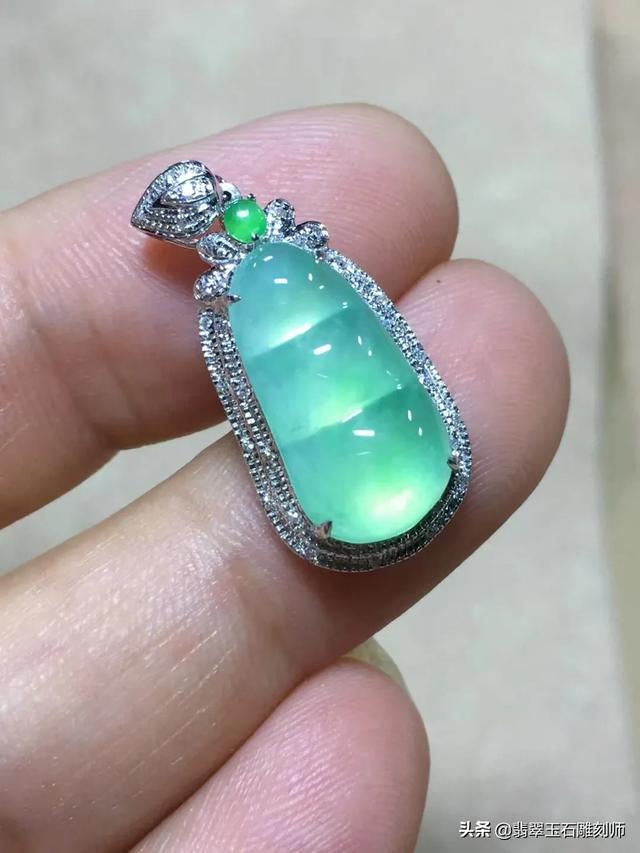 翡翠黑皮料是哪个场口,莫湾基铁锈皮一般出什么料子？