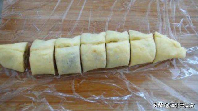 麻酱饼的做法,红糖麻酱饼要发面吗？怎么做好？