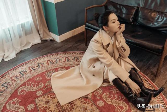 梦见衣柜里的衣服乱七八糟,如何穿衣服，没有廉价感？