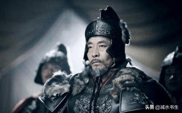 太行山突围:《亮剑》里的“老总”是谁？和他一起聊天的那个长脸又是谁？
