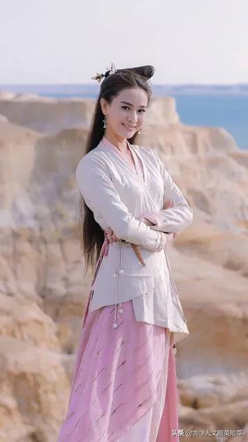 《清平乐·村居》中清平乐是词牌名,这是词的格式的名称,还有什么也是这样的名？