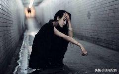 怎么摆脱一个女人的纠缠或者自残闹自杀的威胁。真的很不喜欢她？