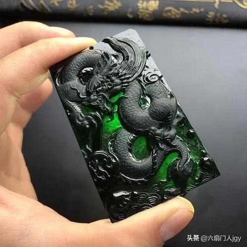 翡翠的种和水的图解,再请翡翠高手，这块翡翠的种水和价值如何？