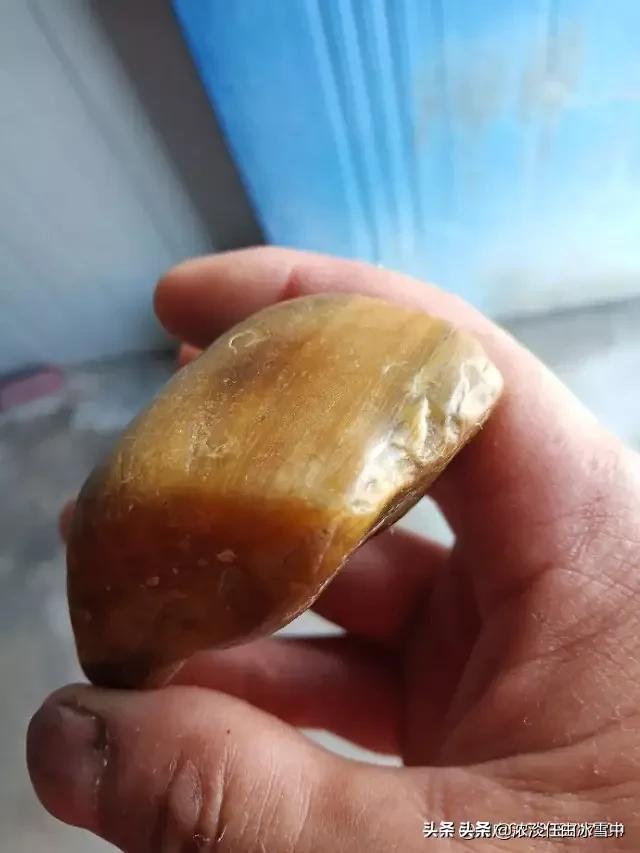 这块黄龙玉怎么样？收藏价值如何？