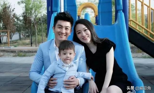傅首尔老公:同样是女强男弱，为啥李湘夫妇出问题，杜江霍思燕却恩爱如初？