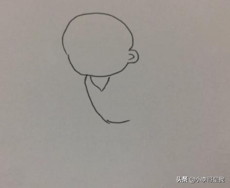 足球怎么画简笔画,简笔画踢足球男生的画法？