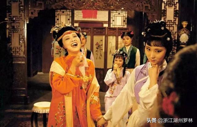 宝黛爱情悲剧的原因:宝黛之恋的失败，其根本原因是什么？