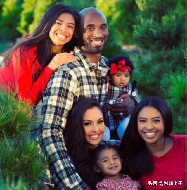 邱淑贞三女儿同框:如何评价邱淑贞？到底哪里吸引王晶？