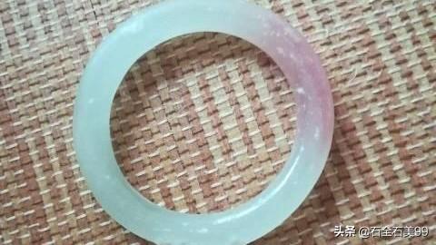 玉手镯图片大全,请问这个玉手镯怎么样，是不是正品？