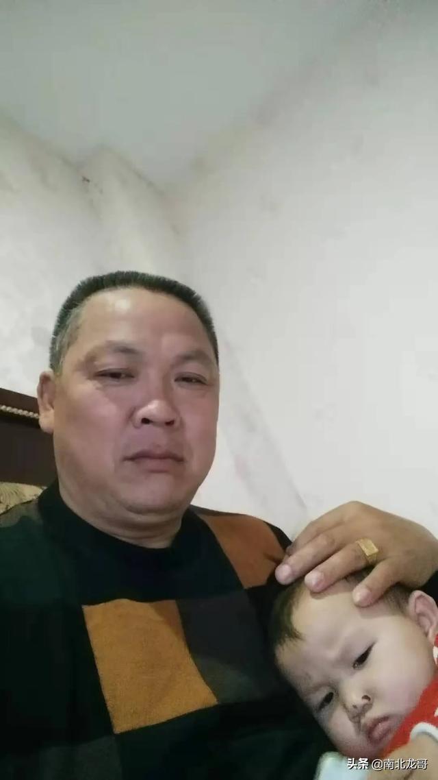 丽纹龙蜥论坛:你身边用小米手机和华为手机都是什么样的人？多吗，你怎么看？