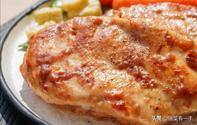 鸡胸肉减脂瘦身必备食谱，鸡胸肉都有哪些好吃的做法