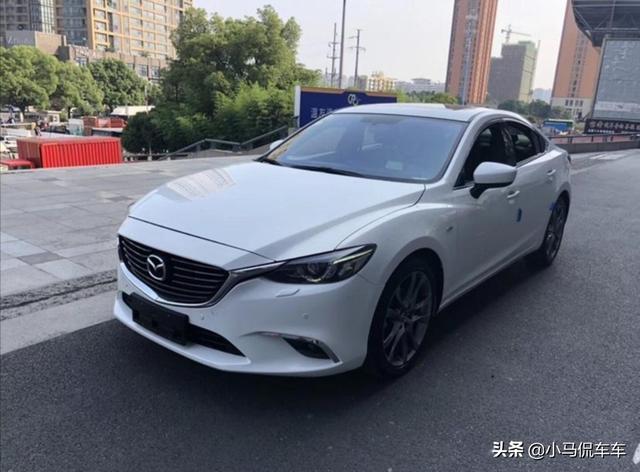 加菲猫和奥迪:裸车17万，买2.5的阿特兹还是1.5t的雅阁呢？