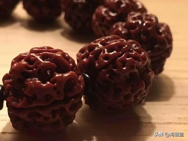 请问这串金刚到底是机刷的还是手刷的？