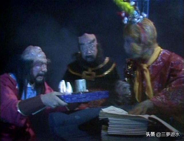 鬼门关:神话故事中，地府里除了奈何桥、十八层地狱之外，还有什么？