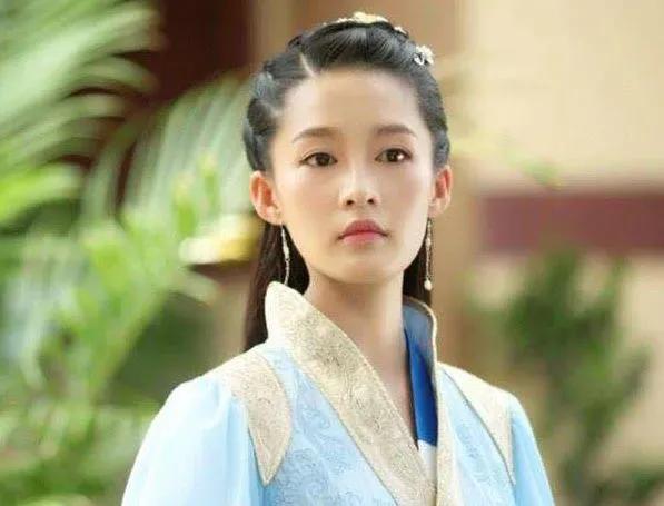 照片女霸气高冷:<a href=https://maguai.com/list/26-0-0.html target=_blank class=infotextkey><a href=https://maguai.com/list/26-0-0.html target=_blank class=infotextkey>娱乐</a></a>圈女艺人们的“苦瓜脸”，你知道几位？