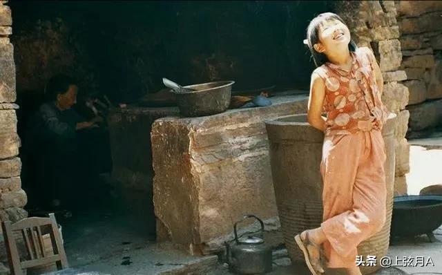 风水房子只能住十年,俗语“房过三代必走人”是什么意思？