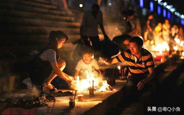 我们这边农历七月半（鬼节）都有祭祖传统,你们那边也有吗？
