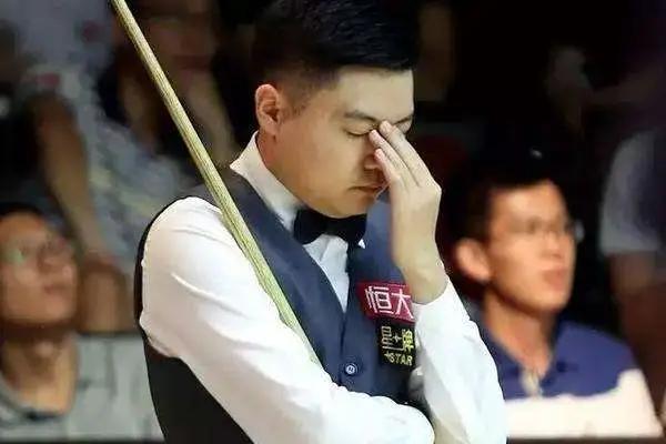 丁俊晖妻子:丁俊晖近两个赛季的表现，还能回到巅峰吗