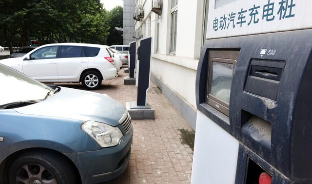 花20多万买“绿牌车”的人，都后悔了吗？到底值不值？