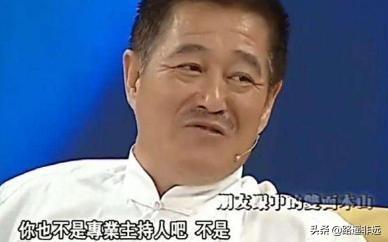浩二下跪:为什么《驴得水》里，铁男跪下后，那么多人会觉得很沉重？