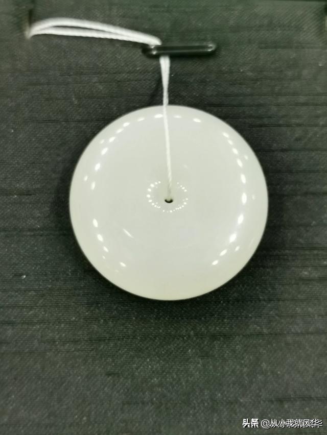 和田玉对人身体有什么好处,玉养人是指翡翠还是和田玉？