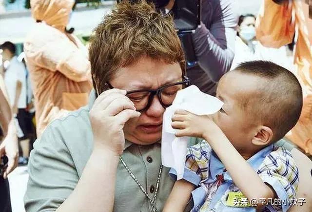 陈赫豪宅内景曝光:潘长江被逼捐一事你怎么看？