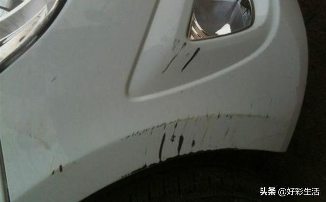 保險杠刮蹭有必要修嗎:汽車保險杠被刮花了,怎麽處理