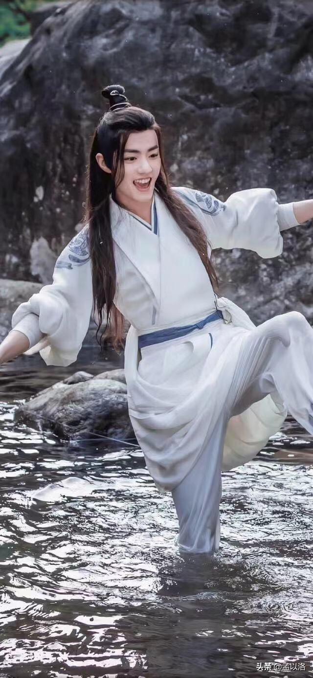 男模露鸟陈大卫:肖战是怎么突然火起来的？