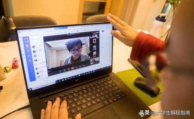 大家觉得以后微信会不会被钉钉给代替