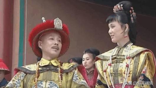 《康熙王朝》中容妃是康熙最喜欢的妃子，为什么会被康熙送入宗人府，后来又杀死所有看见她刷马桶的人？插图106