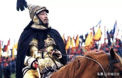中国皇帝:中国皇帝从什么时候开始改称“皇上”，不再叫“陛下”？