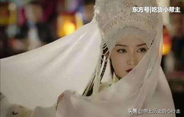 法蒂玛事件:历史上真实的香妃，27岁入宫牌子被翻掉漆死后乾隆罢朝三天吗？