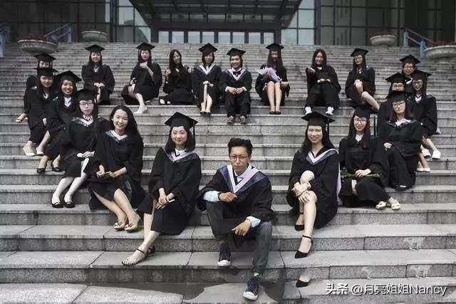 女生暴力视频:该怎么制止中小学女学生群殴、辱骂同学现象？