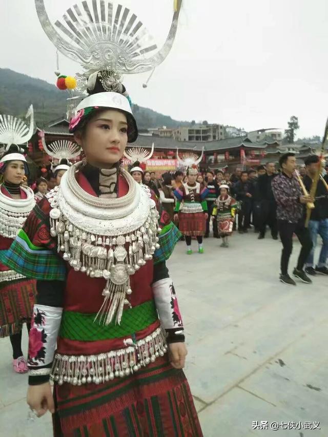 你觉得美到窒息的女生是什么样的？请用照片说明？