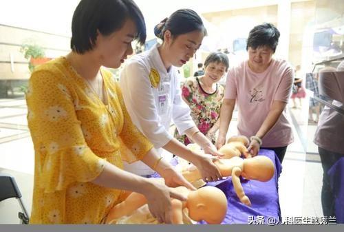 天天对宝宝进行抚摸，能促进宝宝健康成长吗？ 宝宝健康 第1张