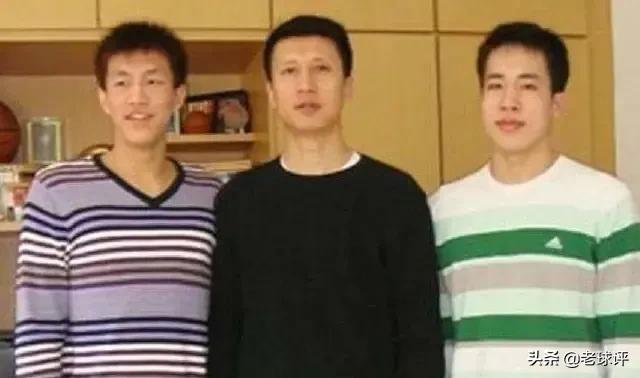 郭凯伦成功抢断郭艾伦，后者倒地扑救，为什么不赶上去追防呢？