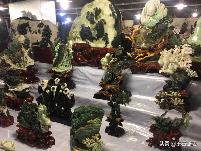 最便宜翡翠批发市场,在瑞丽和四会市买翡翠哪个最划算？