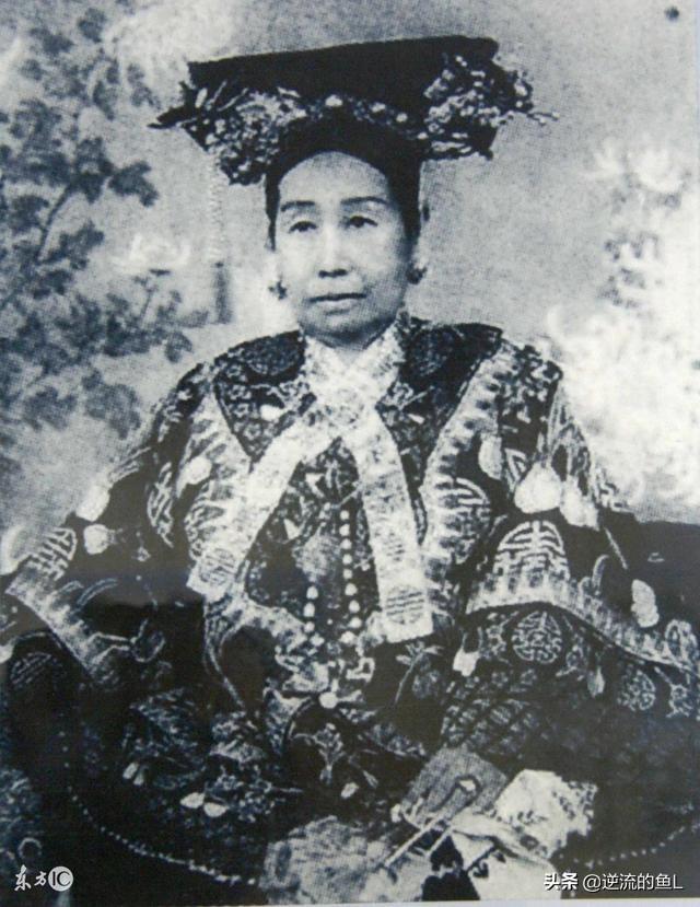道光皇帝的儿子:道光皇帝为何把自己的儿子过继出去？这个儿子后来怎么样了？