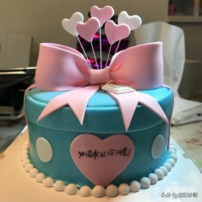 蓝色妖姬翻糖蛋糕(蓝色妖姬翻糖蛋糕做法)