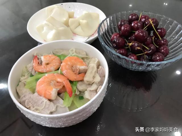 北京同仁堂补肾壮骨丸，中午可以吃哪些食物有什么饮食禁忌吗