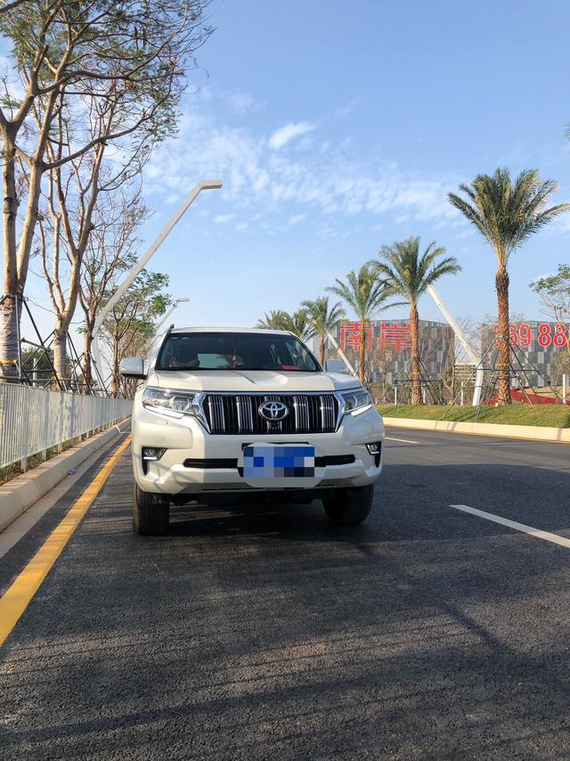 丰田普拉多真的有这么好吗,开起来像开船一样？