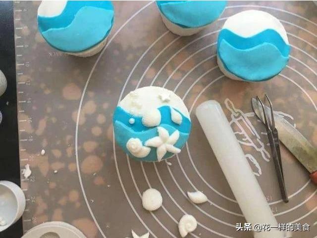 蓝色妖姬翻糖蛋糕(蓝色妖姬翻糖蛋糕图片)