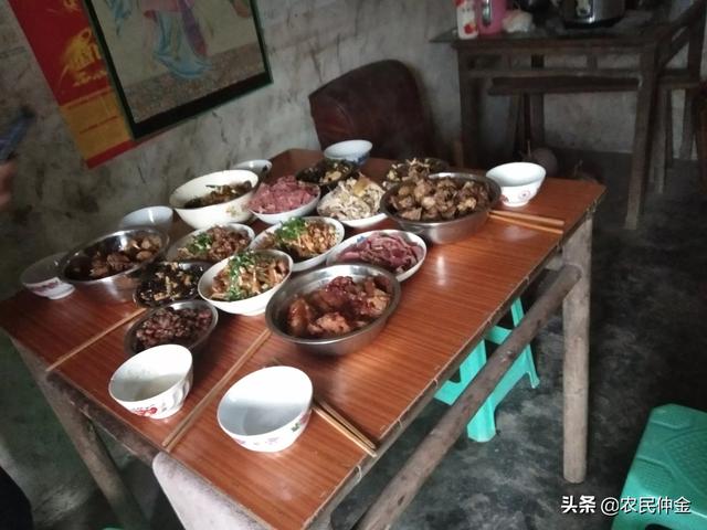 手头有十万做个什么样的小买卖可以纯利润在每天二百的？求推荐？