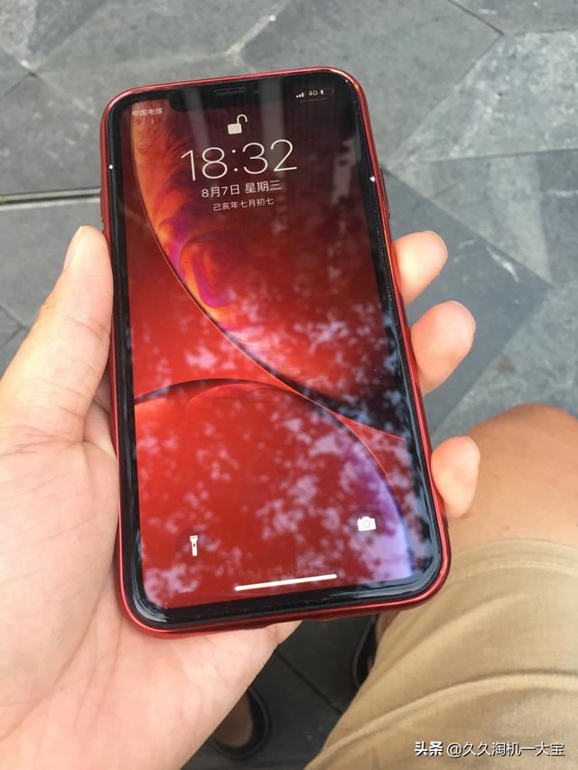 苹果XR是多大屏幕的,128G够用吗？可以入手吗？