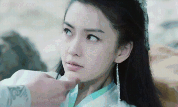 杨颖黄晓明:知情人士曝光黄晓明杨颖，一个想离，一个拖着，到底为了什么？