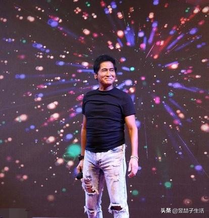 铁血丹心主题曲:射雕英雄传主题曲铁血丹心歌词