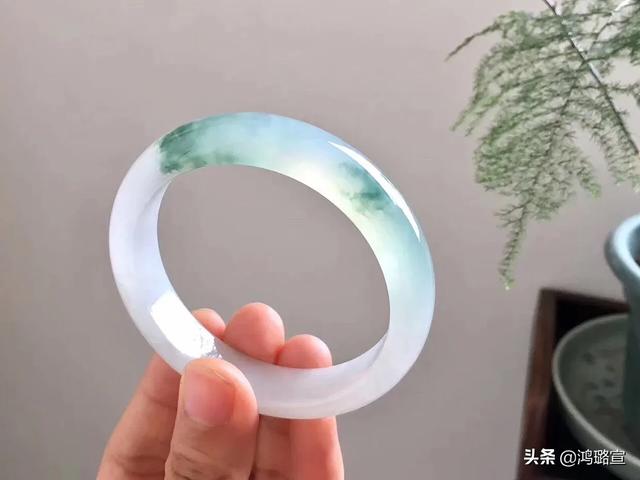 和田玉擦什么油保养,和田玉手镯有污垢怎么清洗？