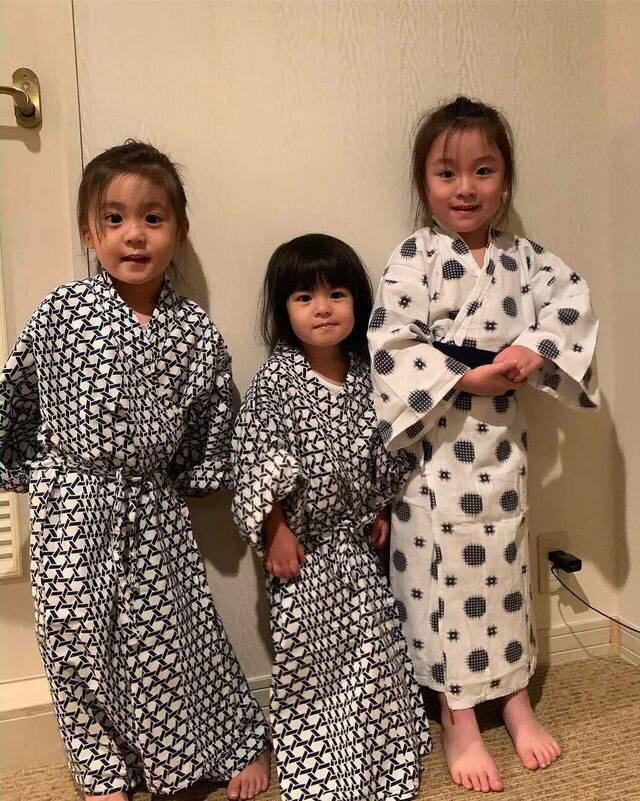 其他网友观点当然是小波妞啦,长相漂亮,而且是耐看型的,性格也古精灵