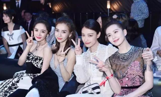中国四小花旦:央视评选新生代四小花旦，有网友质疑关晓彤不够格，你怎么看？