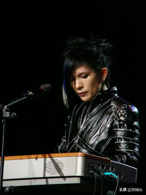 新歌被批曲风过时:潘美辰的歌影响了70年代的一批人，现如今为什么销声匿迹了